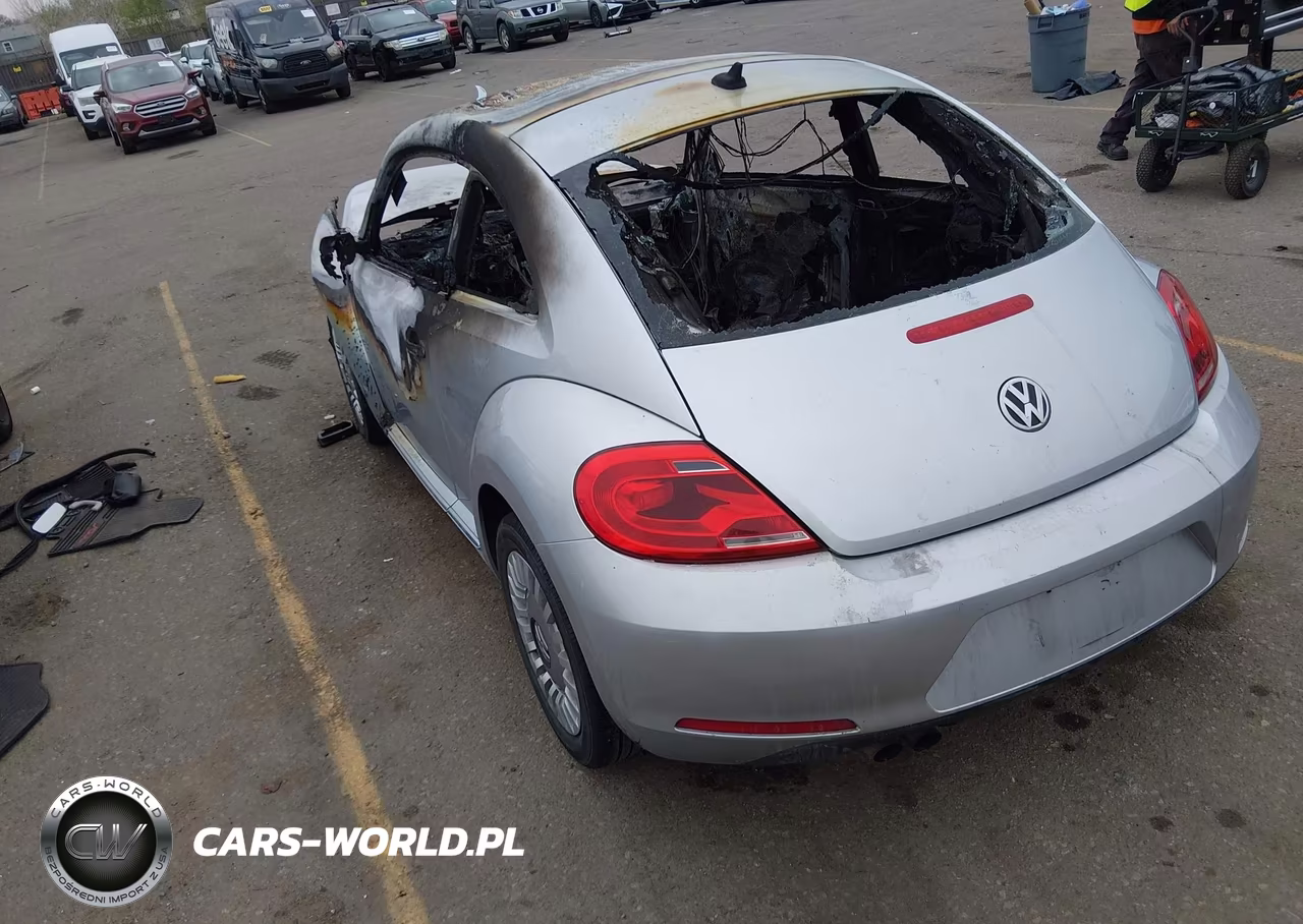 2014 Volkswagen Beetle 1.8T VIN:3VWH07AT3EM661284 - 3