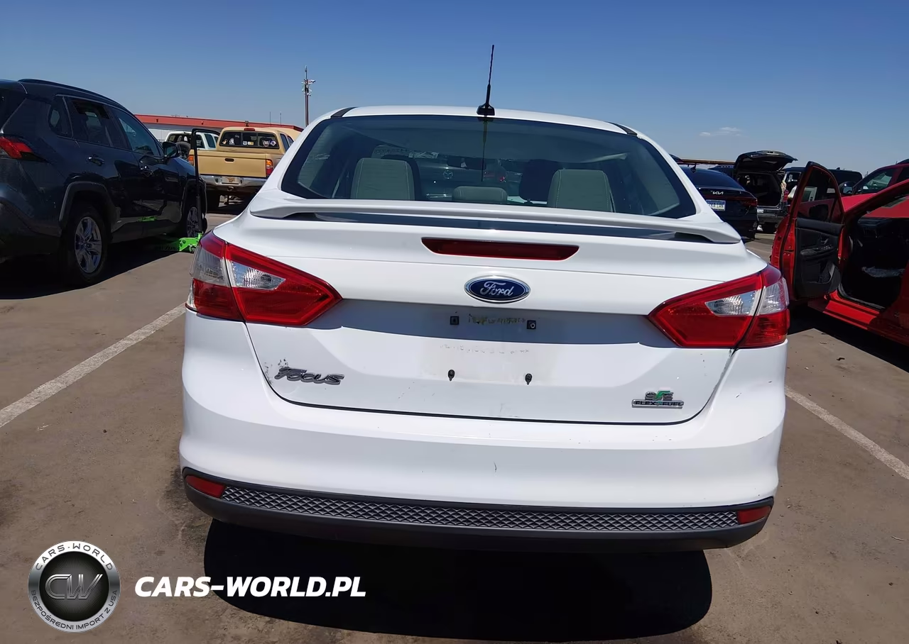 2014 Ford Focus Se VIN:1FADP3F2XEL351470 - 17