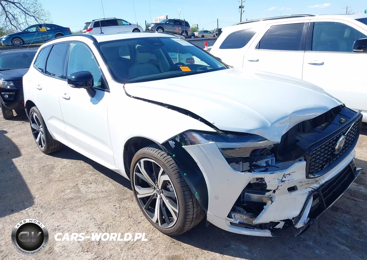 2025 Volvo Xc60 B5 Ultra – zdjęcie 1 z 17