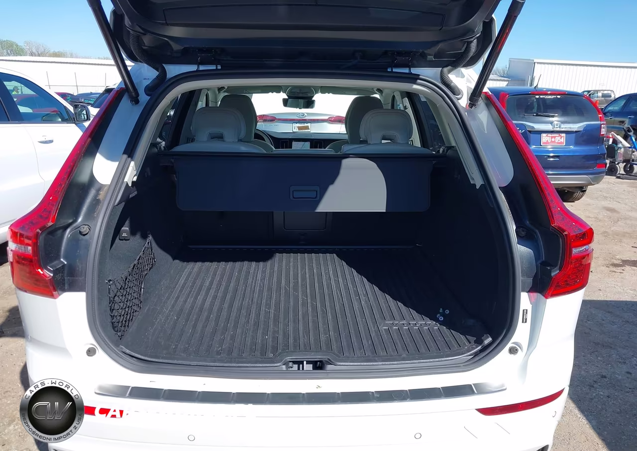 2025 Volvo Xc60 B5 Ultra VIN:YV4M12RM6S1204859 - 17