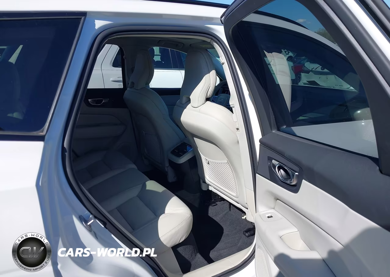 2025 Volvo Xc60 B5 Ultra VIN:YV4M12RM6S1204859 - 8