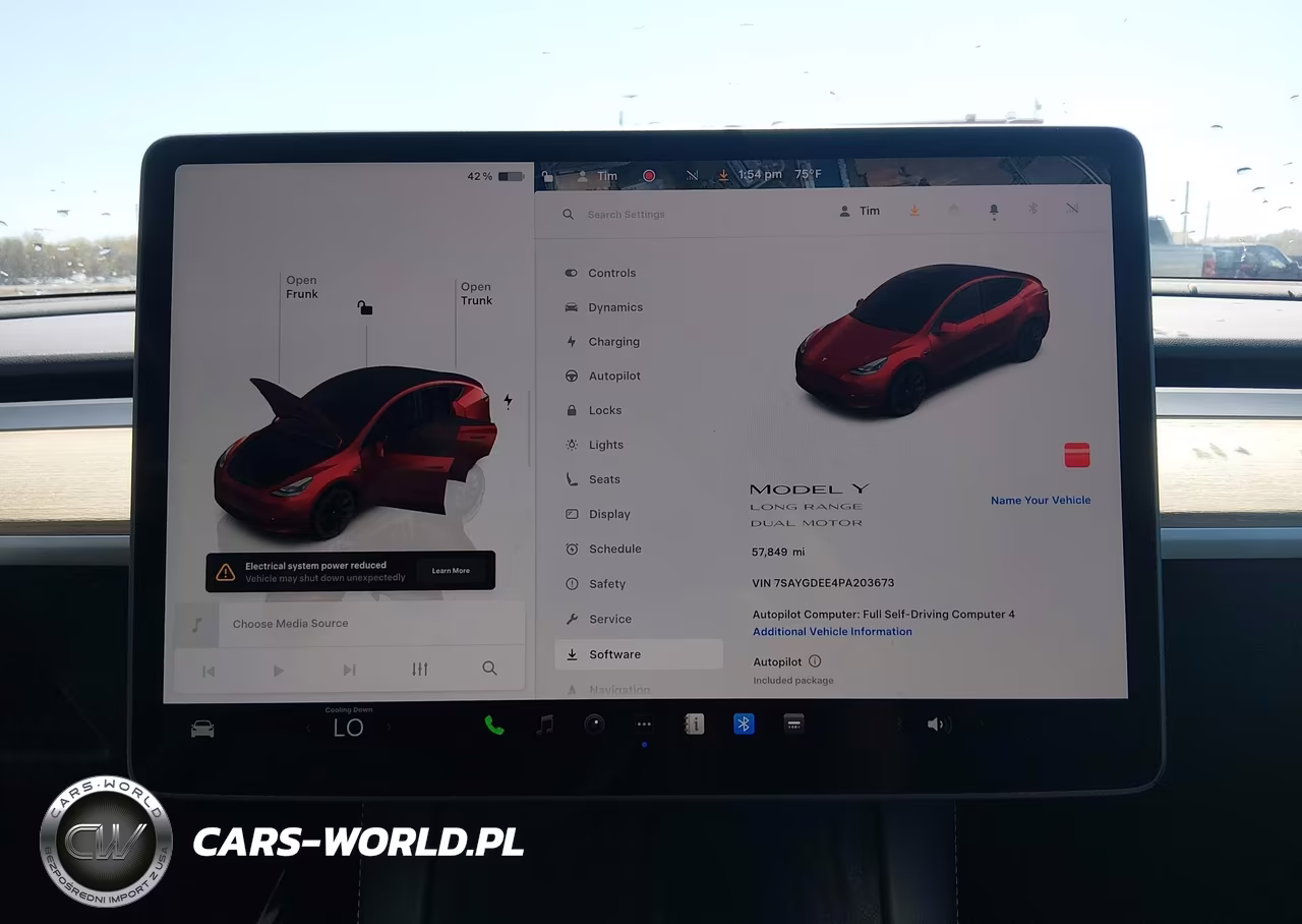 2023 Tesla Model Y VIN:7SAYGDEE4PA203673 - 17