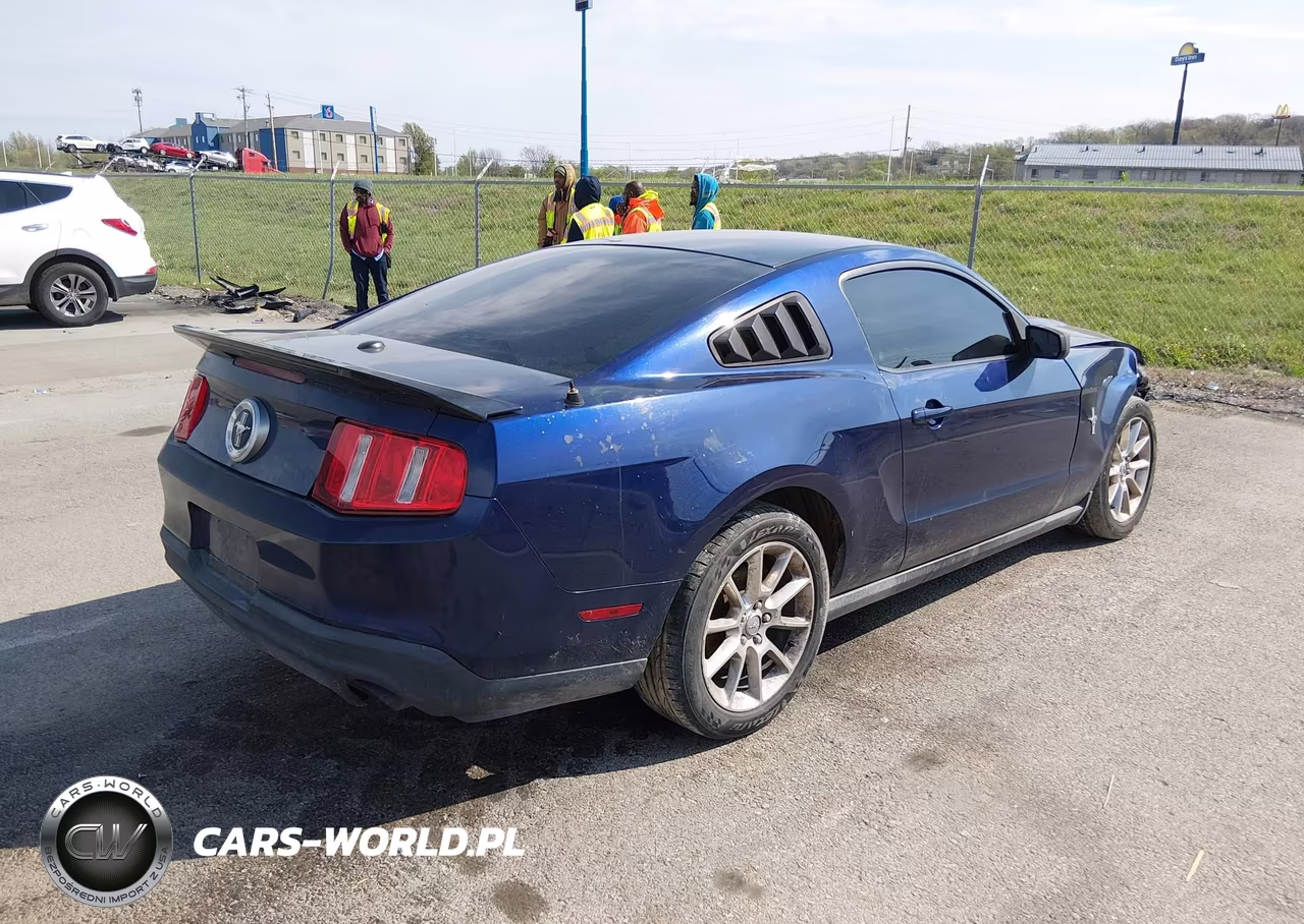 2011 Ford Mustang V6 Premium VIN:1ZVBP8AM1B5119425 - 4