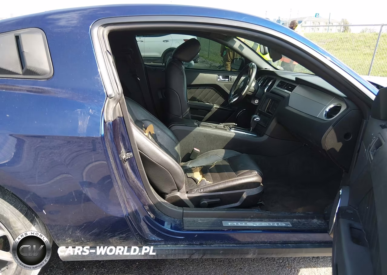 2011 Ford Mustang V6 Premium VIN:1ZVBP8AM1B5119425 - 5