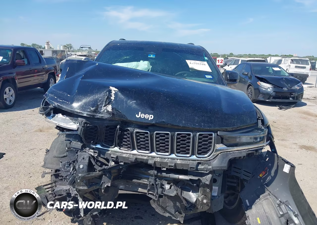 2025 Jeep Grand Cherokee L Laredo X 4X2 VIN:1C4RJJAGXS8649881 - 12