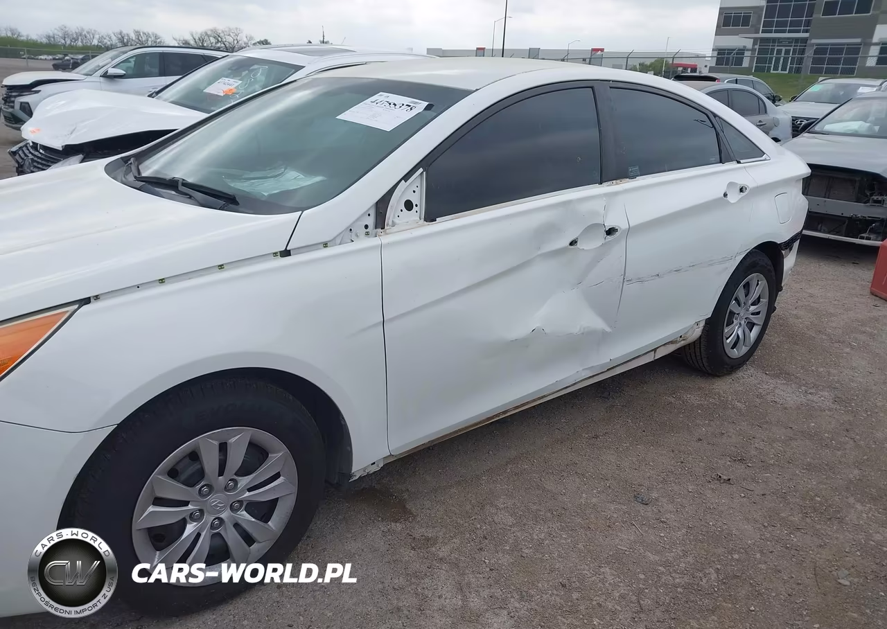 HYUNDAI SONATA VIN:5NPEB4ACXCH354003 - 13