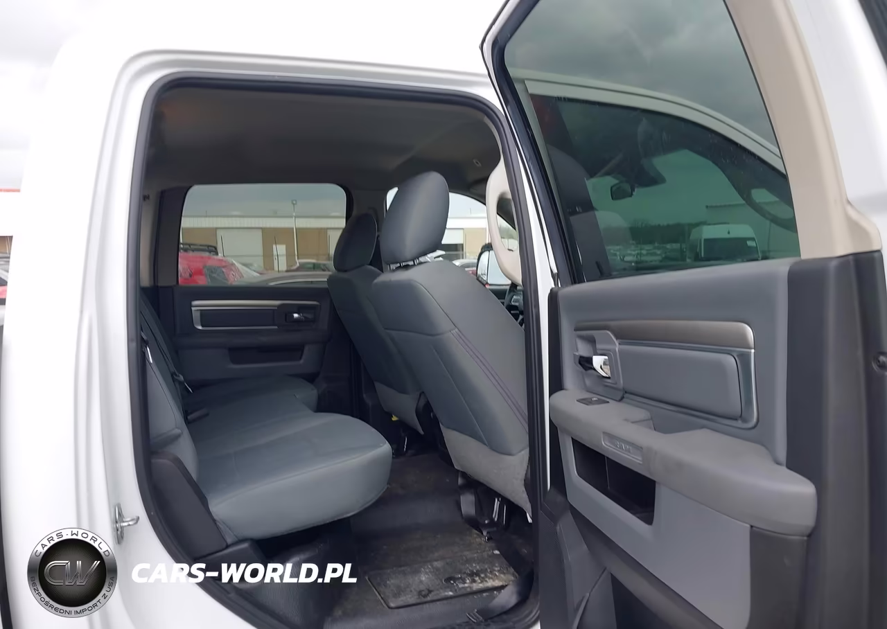 2018 Ram 2500 Slt 4X4 6'4 Box VIN:3C6UR5DL2JG394260 - 8