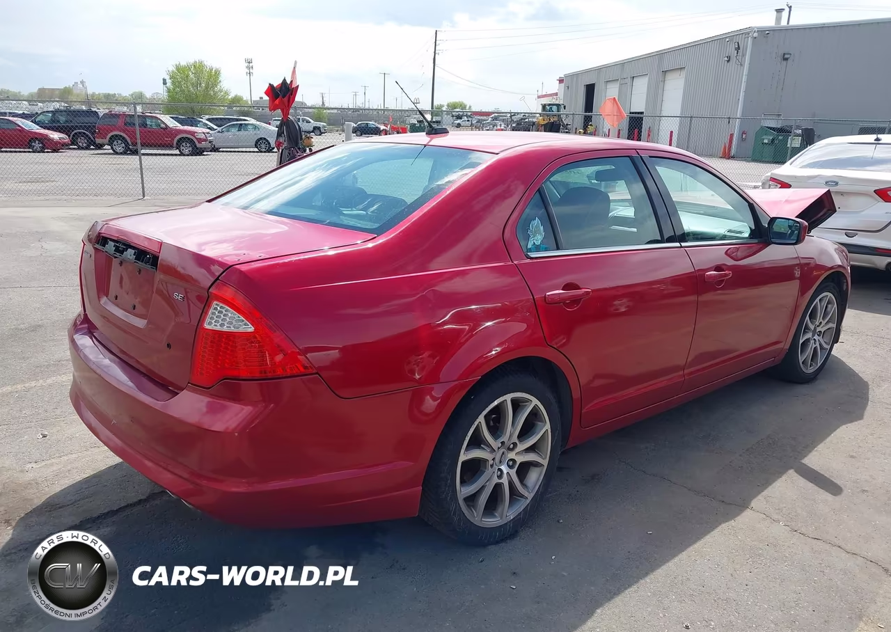 2012 Ford Fusion Se VIN:3FAHP0HA8CR310533 - 4