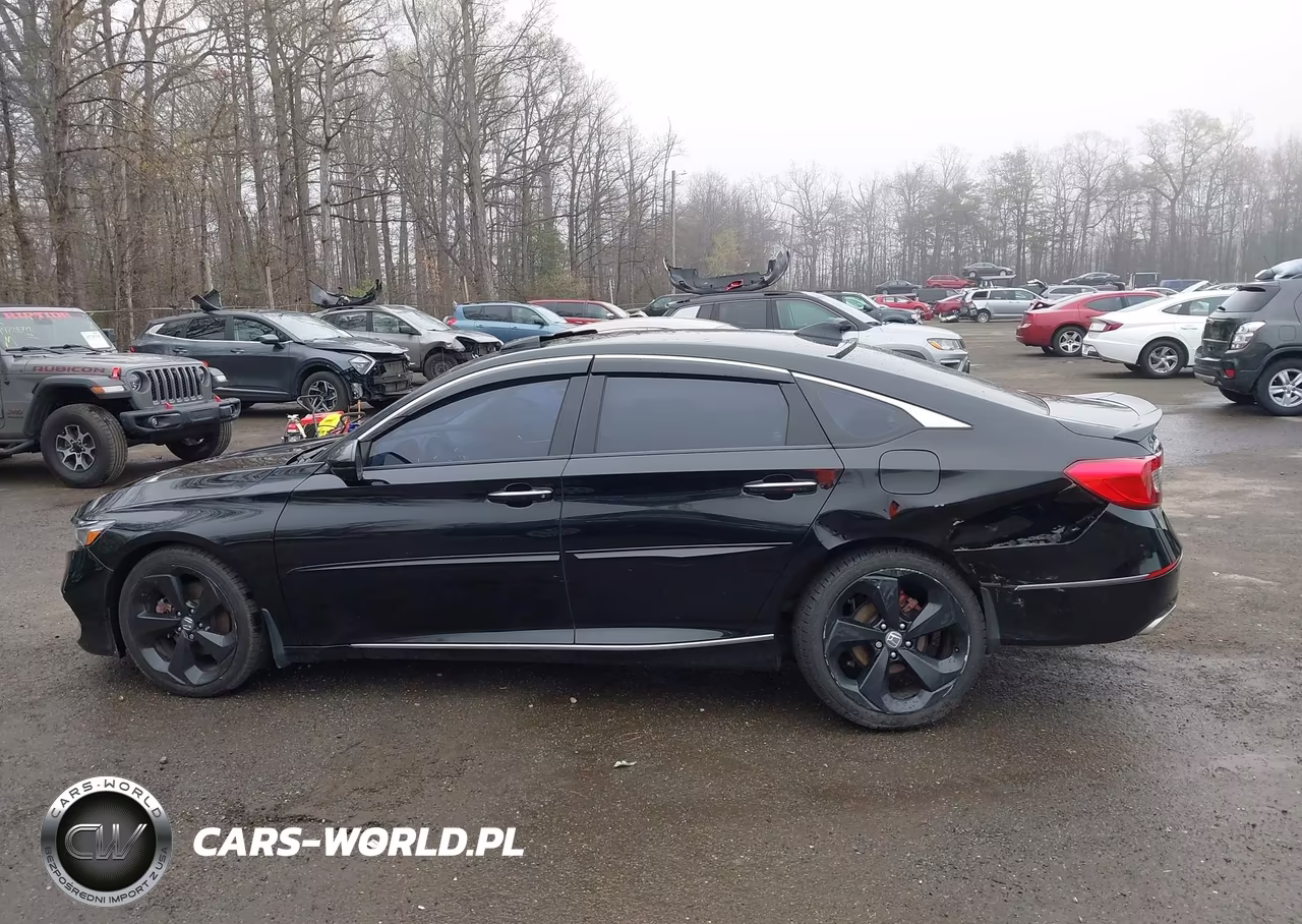 2018 Honda Accord Touring VIN:1HGCV1F94JA175276 - 13