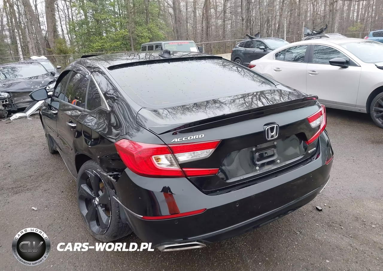 2018 Honda Accord Touring VIN:1HGCV1F94JA175276 - 3