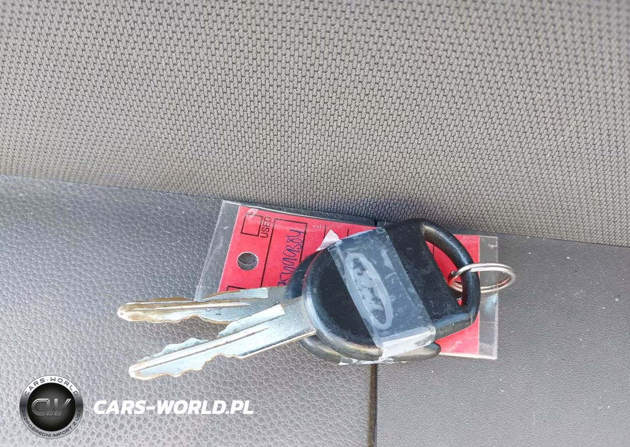 2010 Ford Focus Se VIN:1FAHP3FN8AW280628 - 11