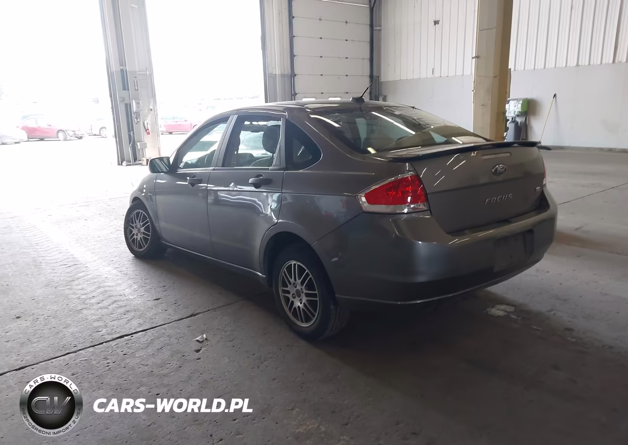 2010 Ford Focus Se VIN:1FAHP3FN8AW280628 - 3