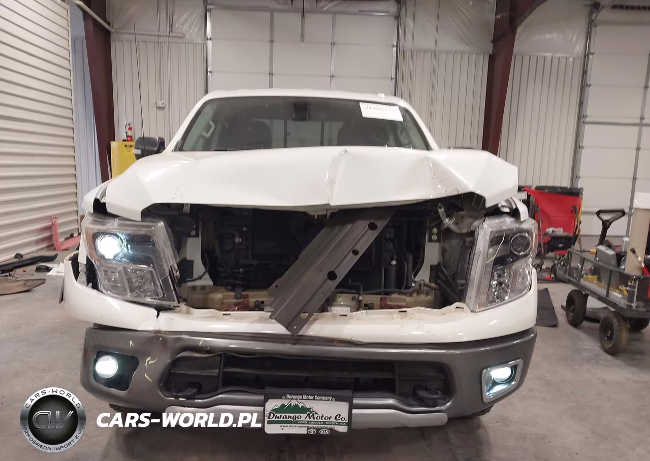 2018 Nissan Titan Pro-4X VIN:1N6AA1E50JN540803 - 13