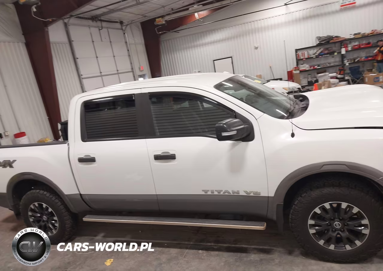 2018 Nissan Titan Pro-4X VIN:1N6AA1E50JN540803 - 14
