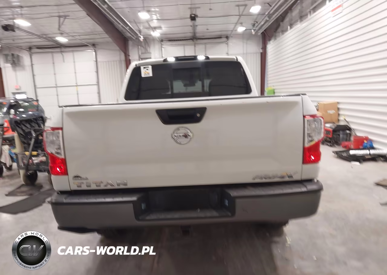 2018 Nissan Titan Pro-4X VIN:1N6AA1E50JN540803 - 17