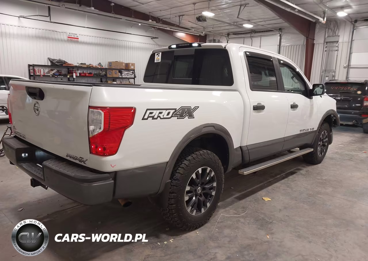 2018 Nissan Titan Pro-4X VIN:1N6AA1E50JN540803 - 4