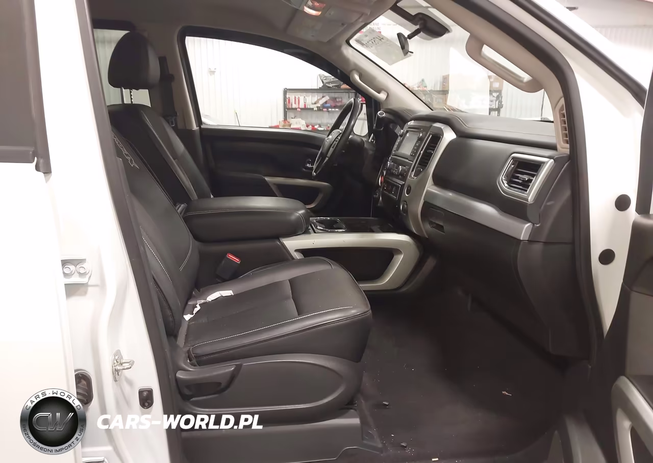 2018 Nissan Titan Pro-4X VIN:1N6AA1E50JN540803 - 5