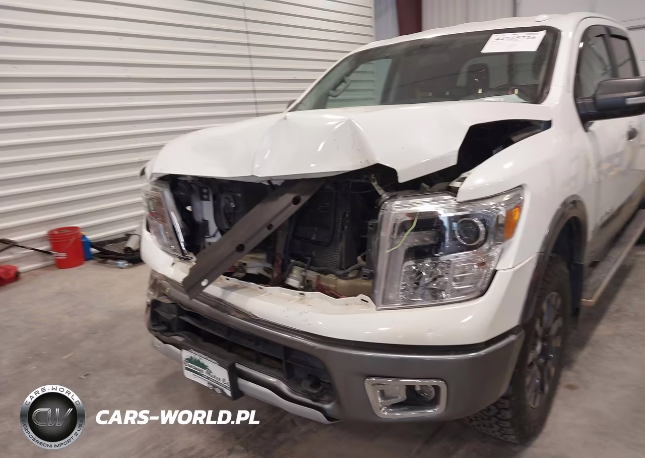 2018 Nissan Titan Pro-4X VIN:1N6AA1E50JN540803 - 6