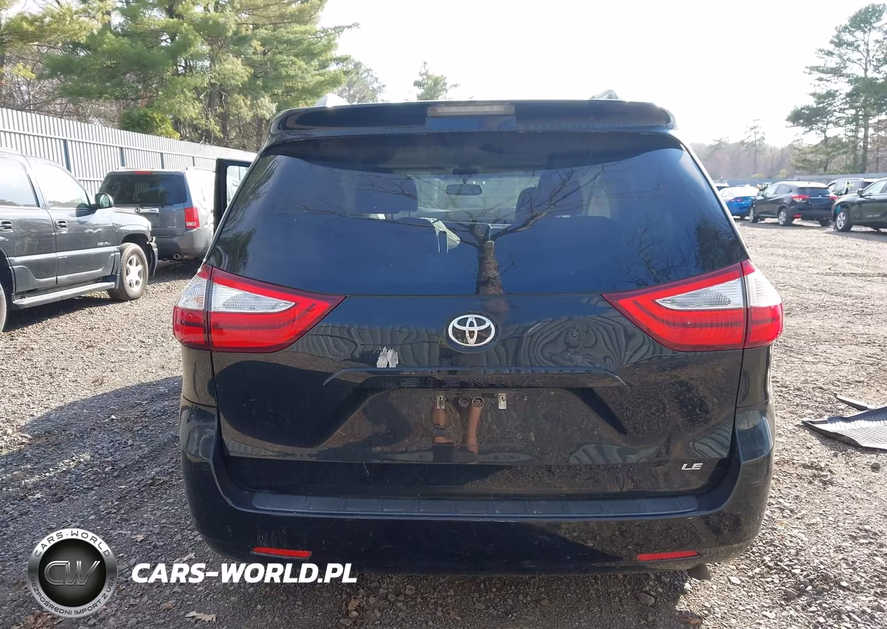 2016 Toyota Sienna Le 8 Passenger VIN:5TDKK3DC2GS763198 - 17