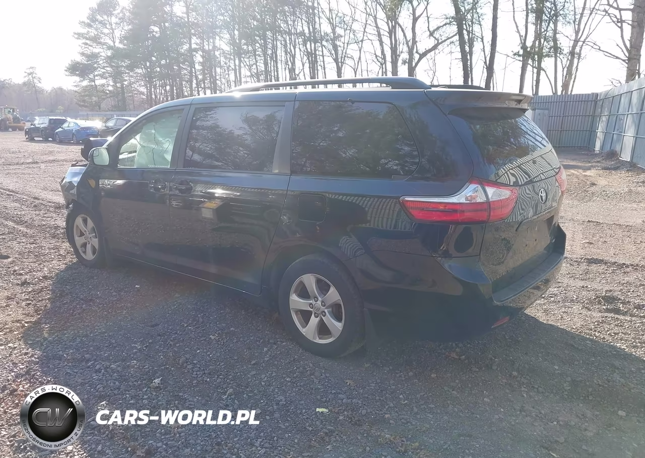 2016 Toyota Sienna Le 8 Passenger VIN:5TDKK3DC2GS763198 - 3