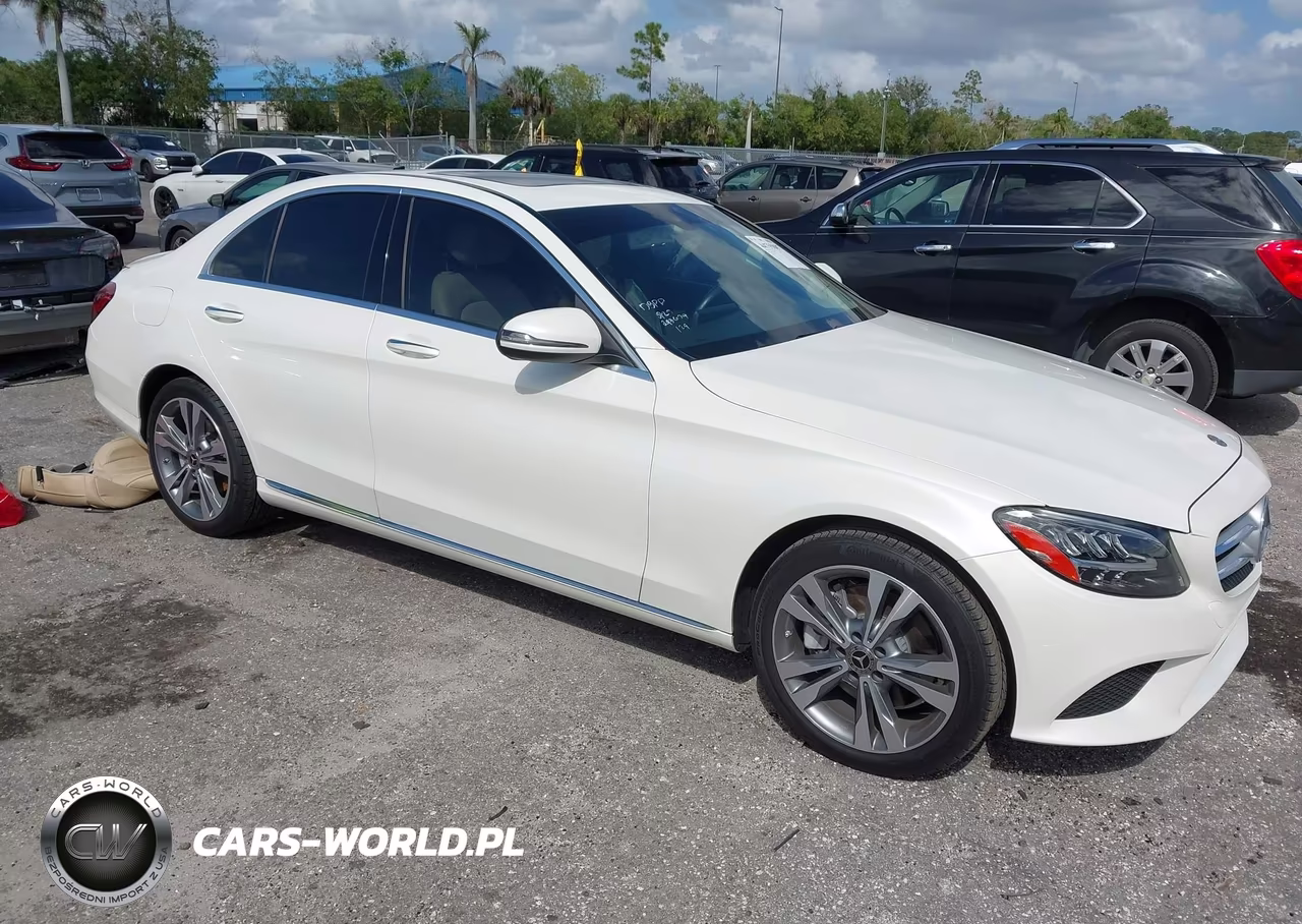 2020 Mercedes-Benz C 300