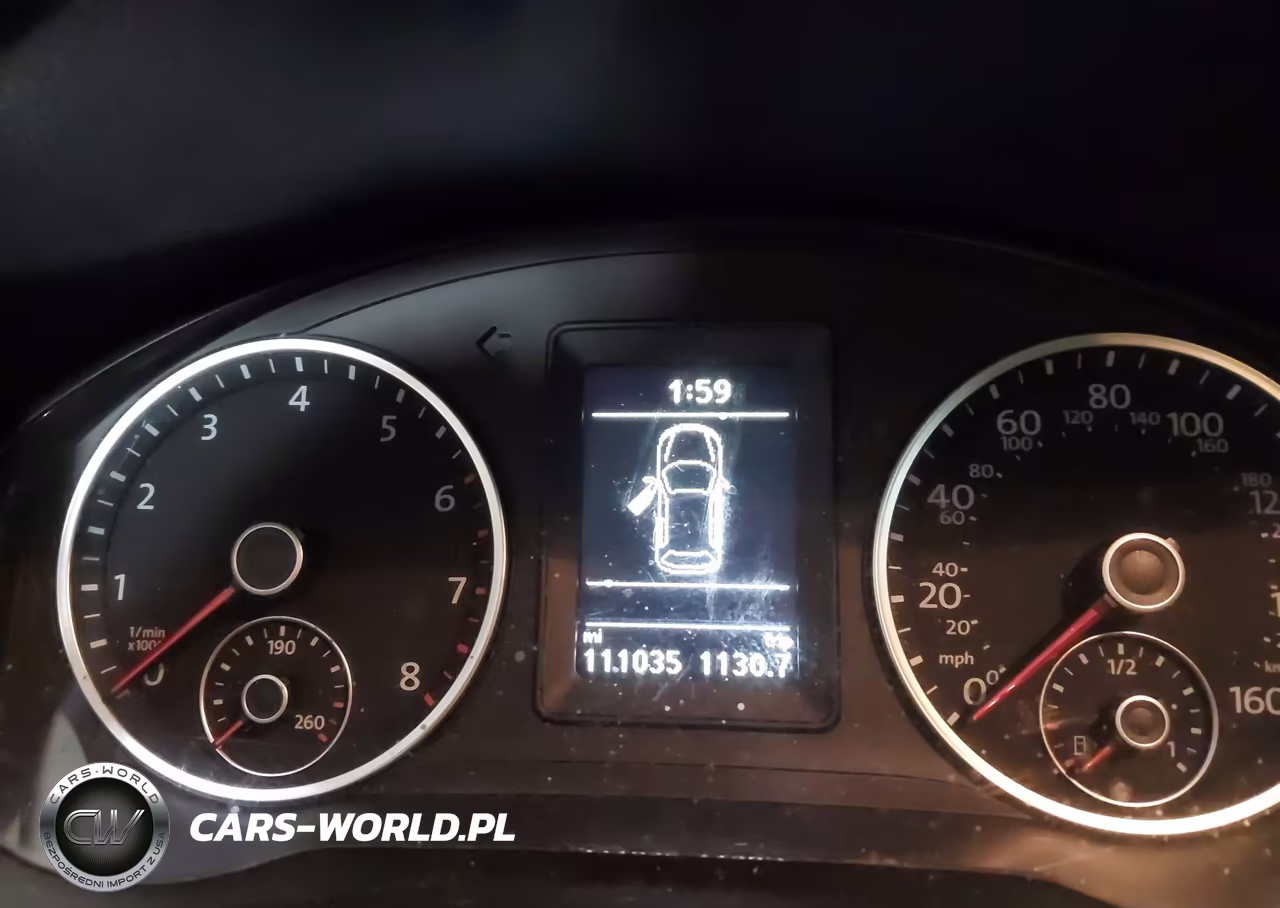 2018 Volkswagen Tiguan Limited 2.0T VIN:WVGAV7AX3JK000196 - 7
