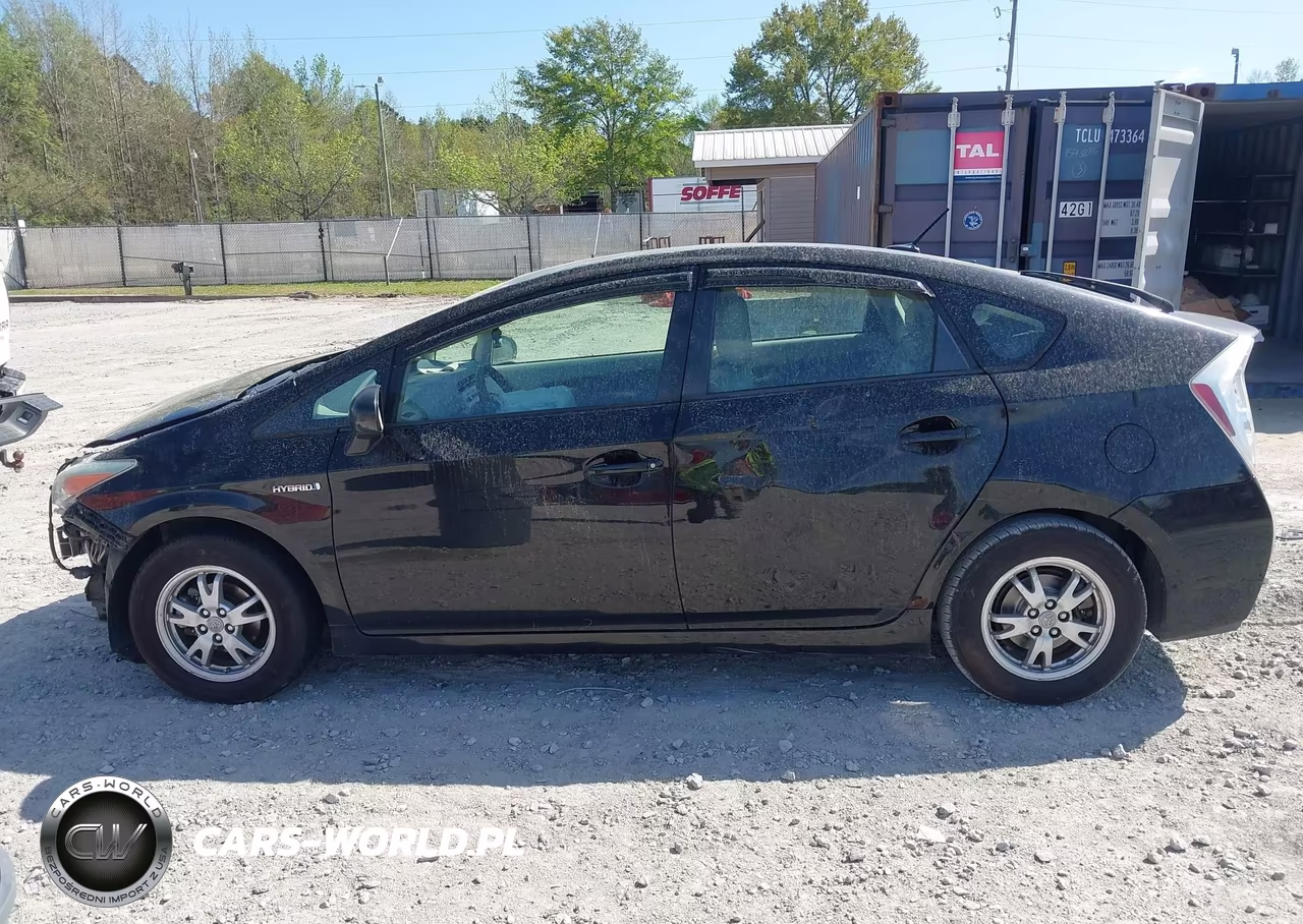 2011 Toyota Prius Two VIN:JTDKN3DU5B5300888 - 14
