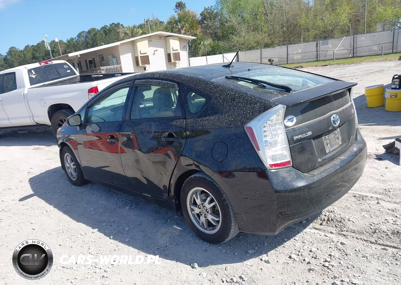 2011 Toyota Prius Two VIN:JTDKN3DU5B5300888 - 3