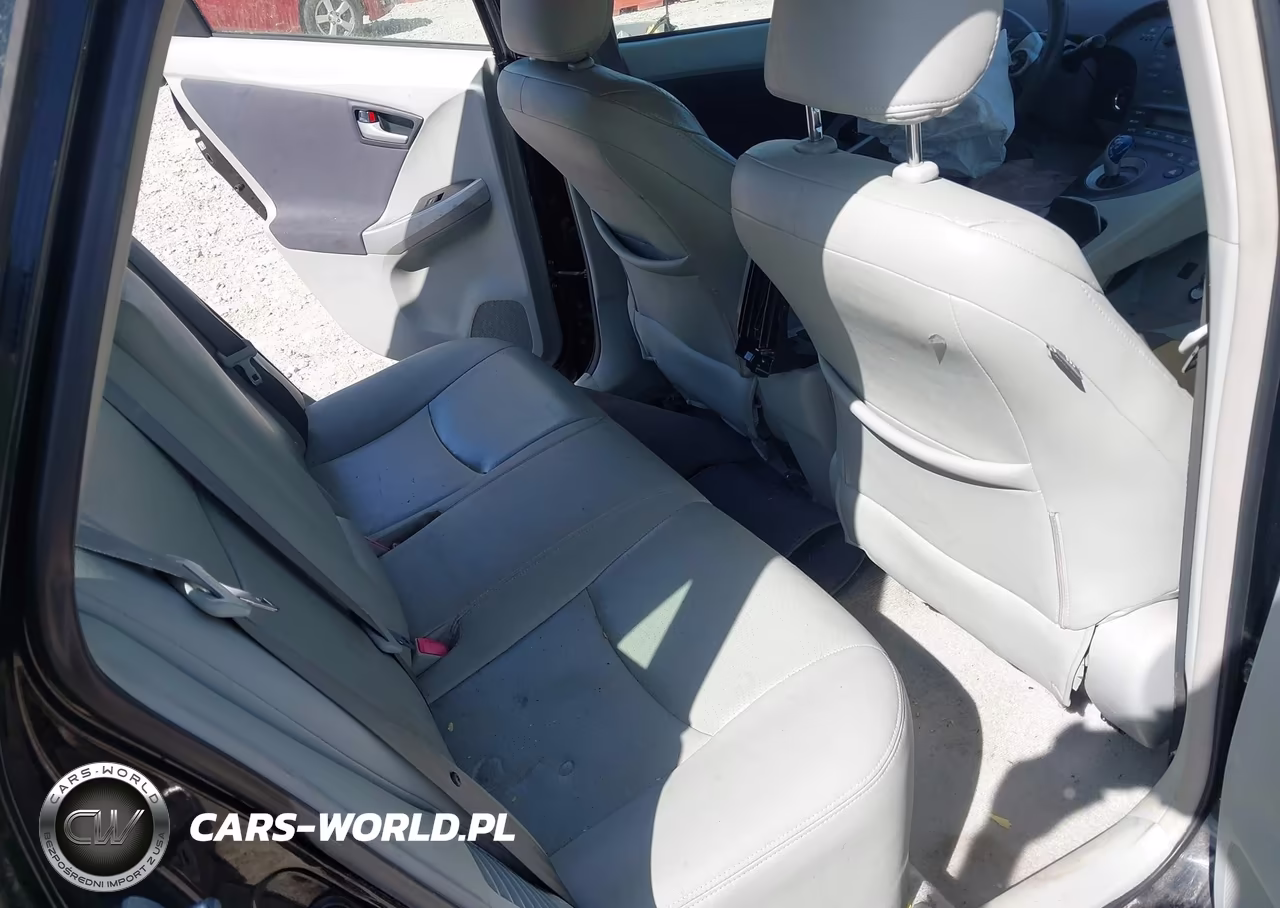 2011 Toyota Prius Two VIN:JTDKN3DU5B5300888 - 8