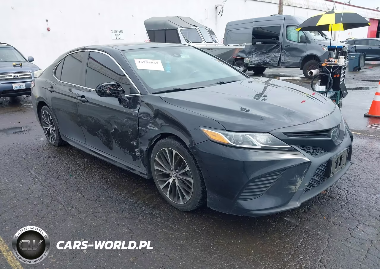 2019 Toyota Camry Se – zdjęcie 1 z 16