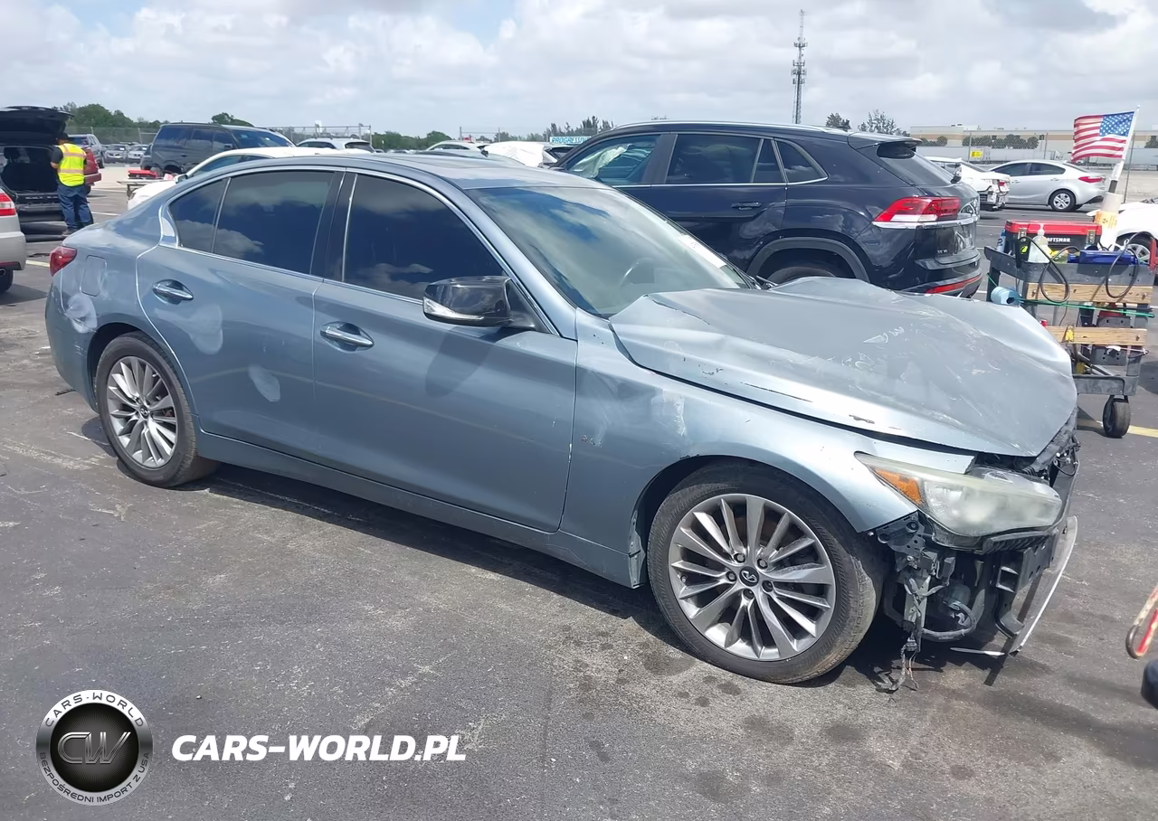 2018 Infiniti Q50 3.0T Luxe – zdjęcie 1 z 16