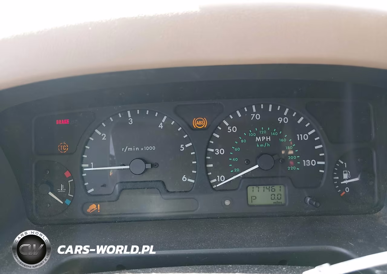 2000 Land Rover Discovery Series Ii Cloth-Series Ii Leather VIN:SALTY1240YA267682 - 7
