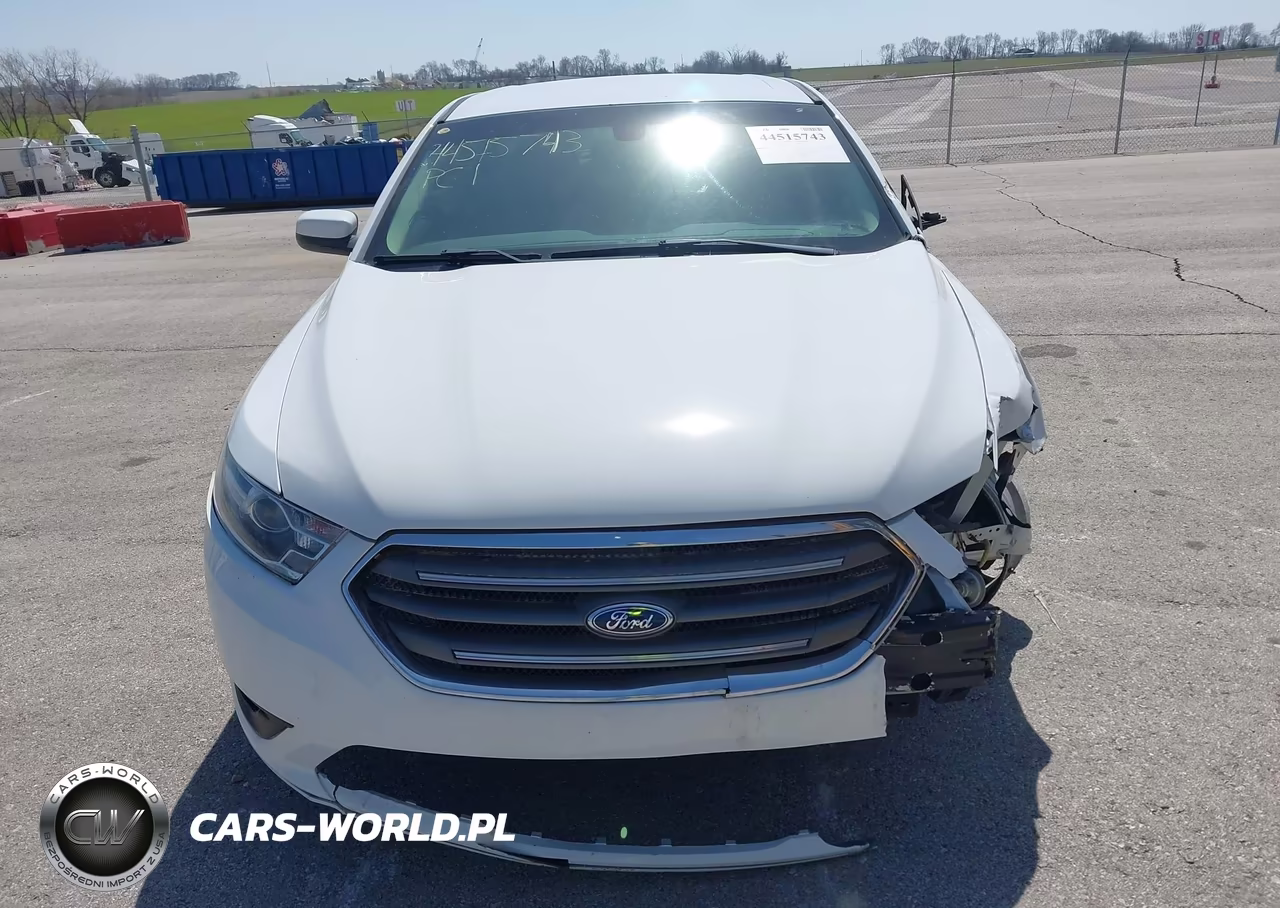 2016 Ford Taurus Sel VIN:1FAHP2E85GG105228 - 13