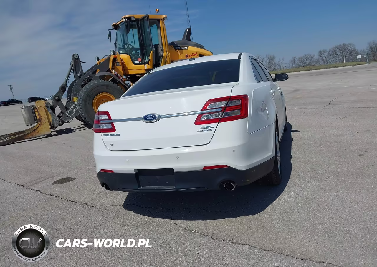 2016 Ford Taurus Sel VIN:1FAHP2E85GG105228 - 17