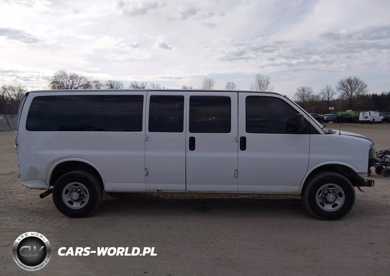 2018 Chevrolet Express 3500 Lt VIN:1GAZGPFG4J1279425 - 14