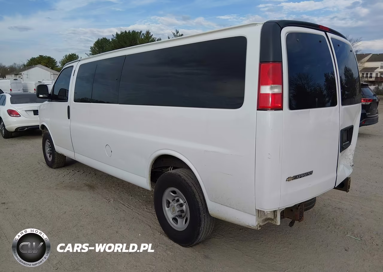 2018 Chevrolet Express 3500 Lt VIN:1GAZGPFG4J1279425 - 3
