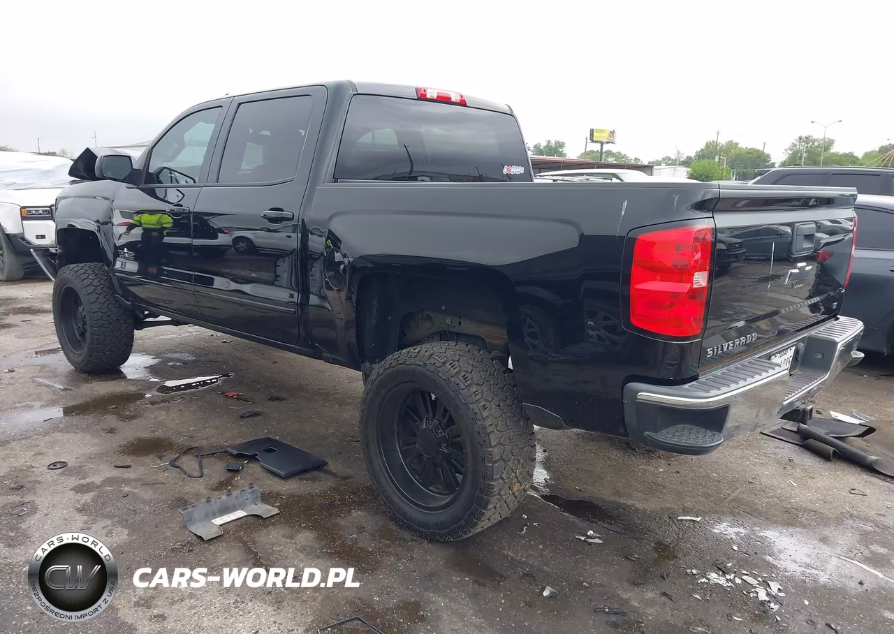 2018 Chevrolet Silverado 1500 1Lt VIN:3GCPCREC5JG188749 - 3