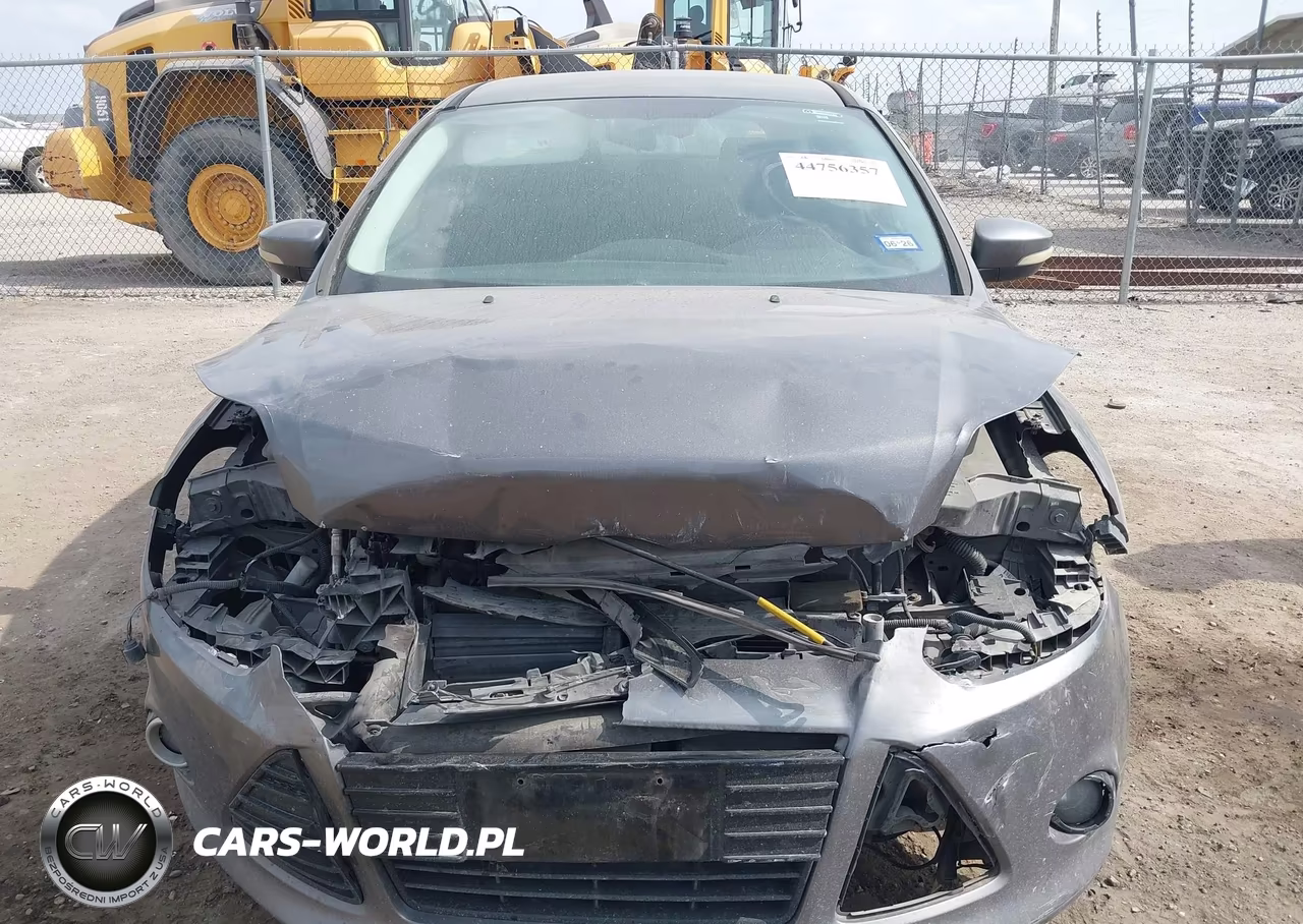 2012 Ford Focus Titanium VIN:1FAHP3N29CL402019 - 11