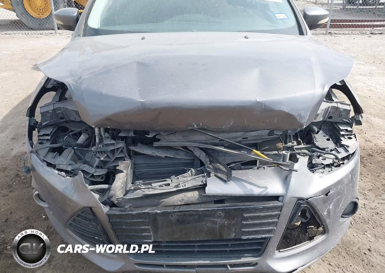 2012 Ford Focus Titanium VIN:1FAHP3N29CL402019 - 6