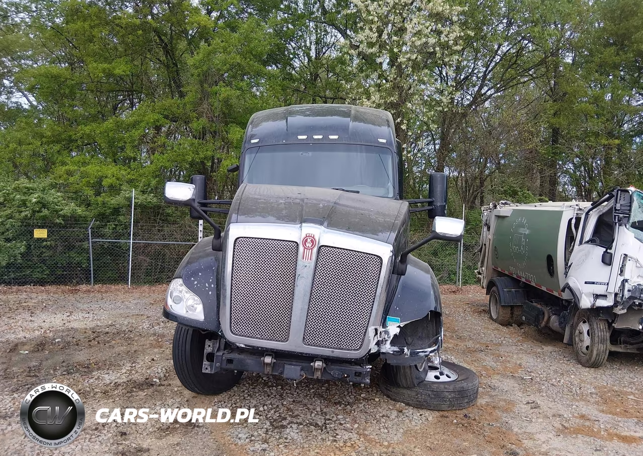 2018 Kenworth T680 VIN:1XKYD49X4JJ182459 - 13