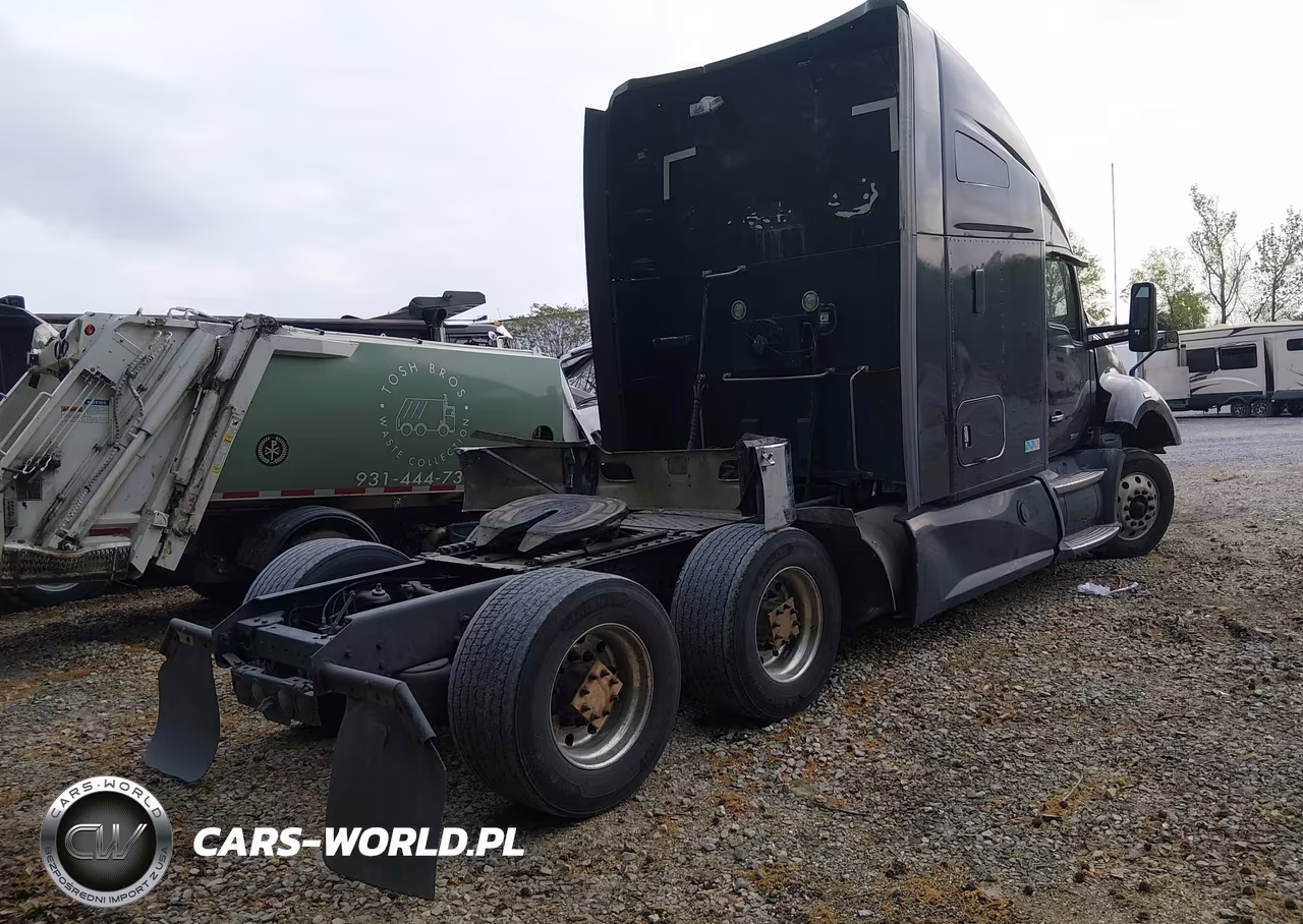 2018 Kenworth T680 VIN:1XKYD49X4JJ182459 - 4