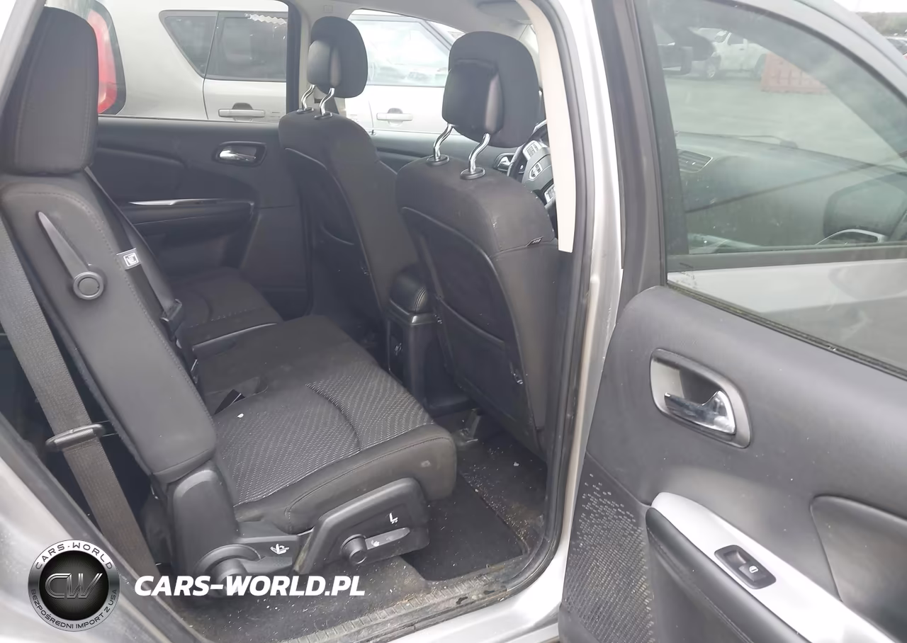 2019 Dodge Journey Se VIN:3C4PDCBB2KT751156 - 8