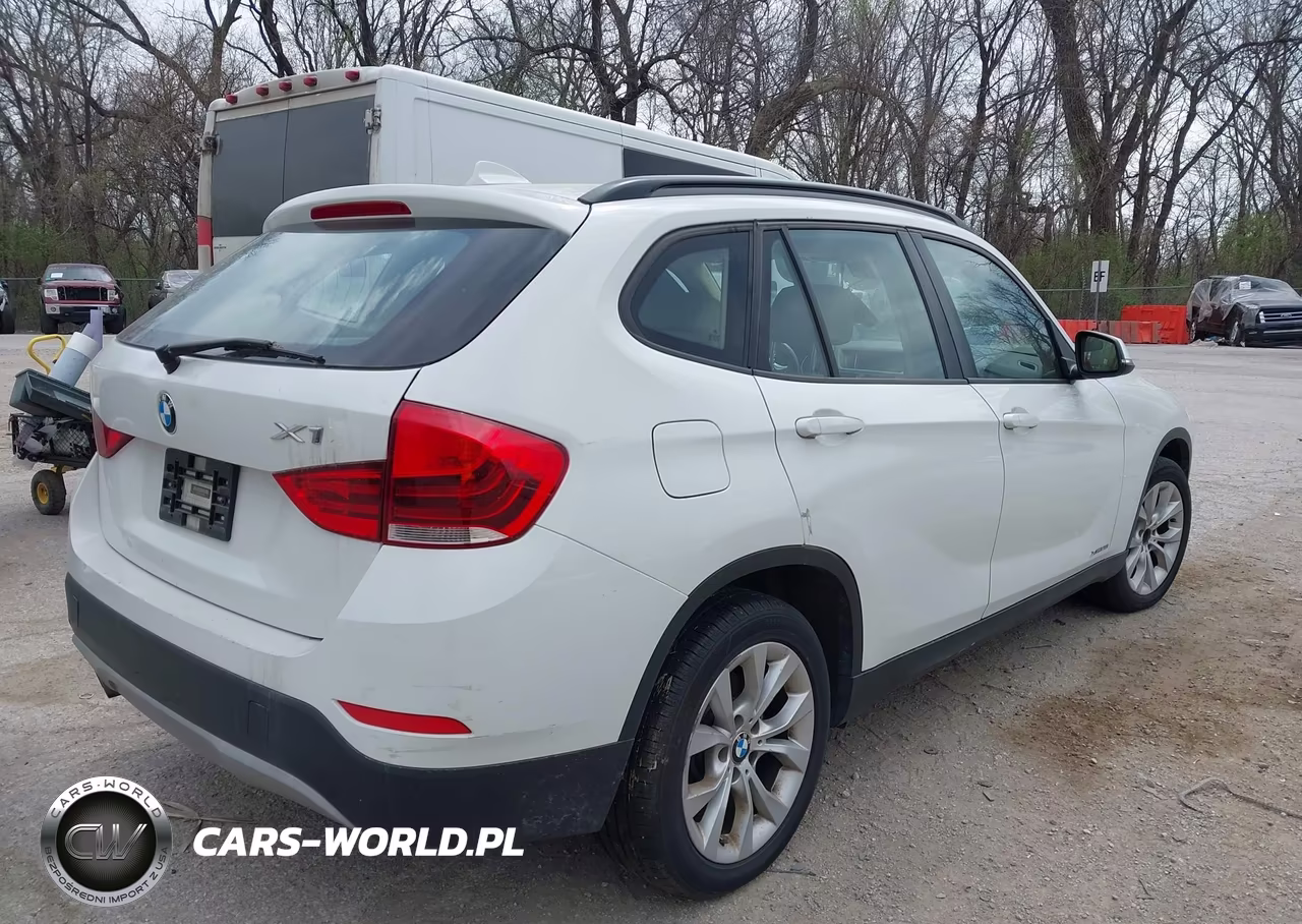 2014 BMW X1 xDrive28I VIN:WBAVL1C55EVY14632 - 4