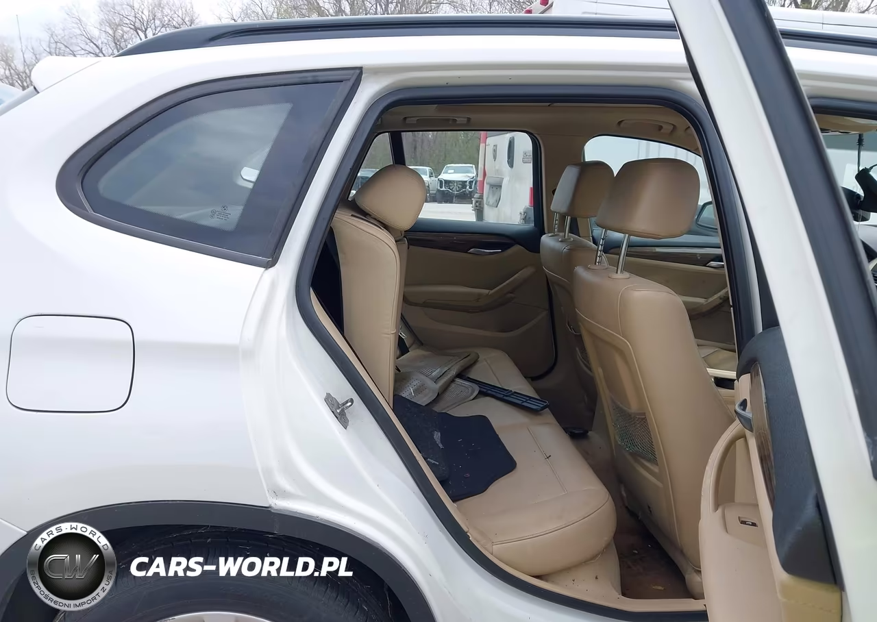 2014 BMW X1 xDrive28I VIN:WBAVL1C55EVY14632 - 8