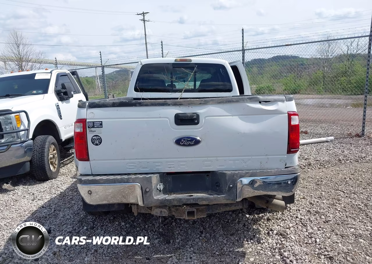 2008 Ford F-450 VIN:1FTXW42R38EB13438 - 17