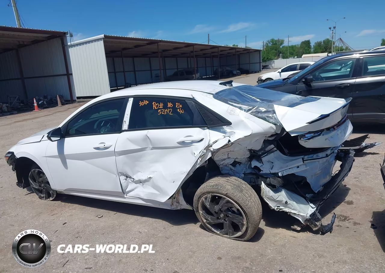 2026 Hyundai Elantra Sel Sport VIN:KMHLM4DG4TU142201 - 13