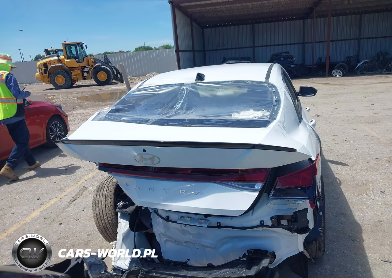 2026 Hyundai Elantra Sel Sport VIN:KMHLM4DG4TU142201 - 15