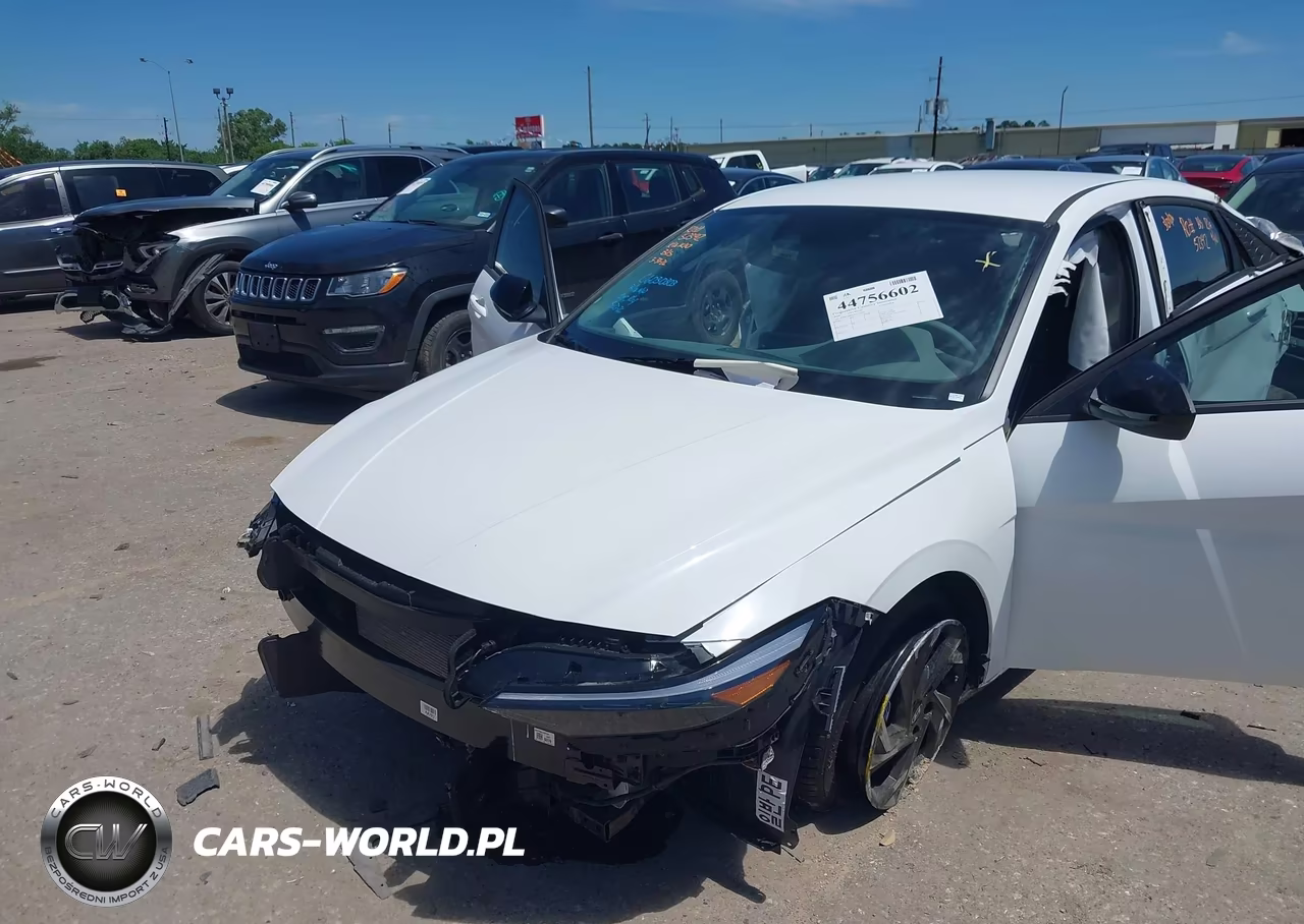 2026 Hyundai Elantra Sel Sport VIN:KMHLM4DG4TU142201 - 6