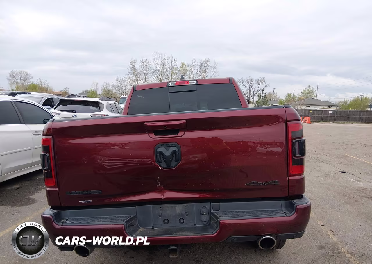 2019 Ram 1500 VIN:1C6SRFJT8KN823220 - 17