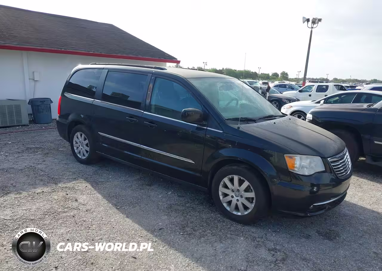 2015 Chrysler Town & Country Touring